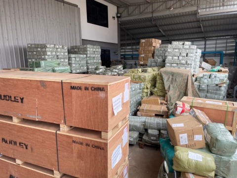 รับนำเข้าสินค้าจากจีน ส่งด่วน - PW Cargo